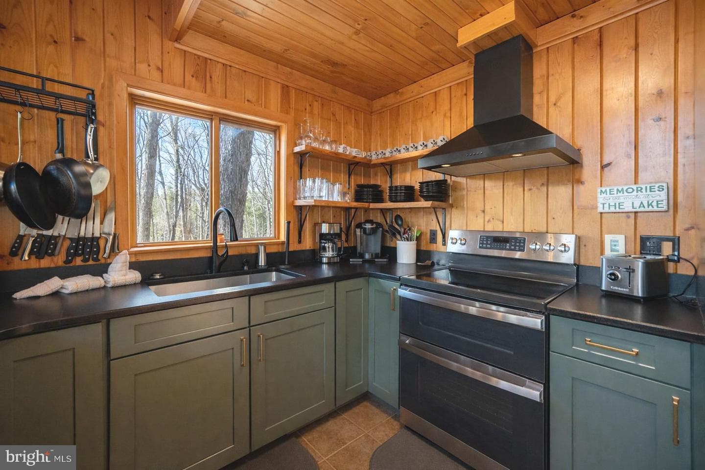 61 Frederick Circle photo 15