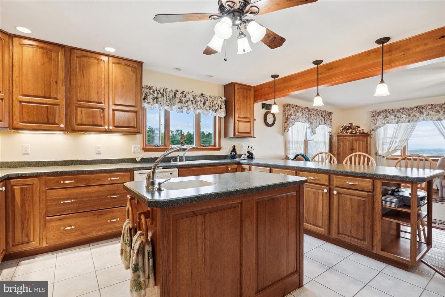 417 Greenwood Ridge Road photo 8