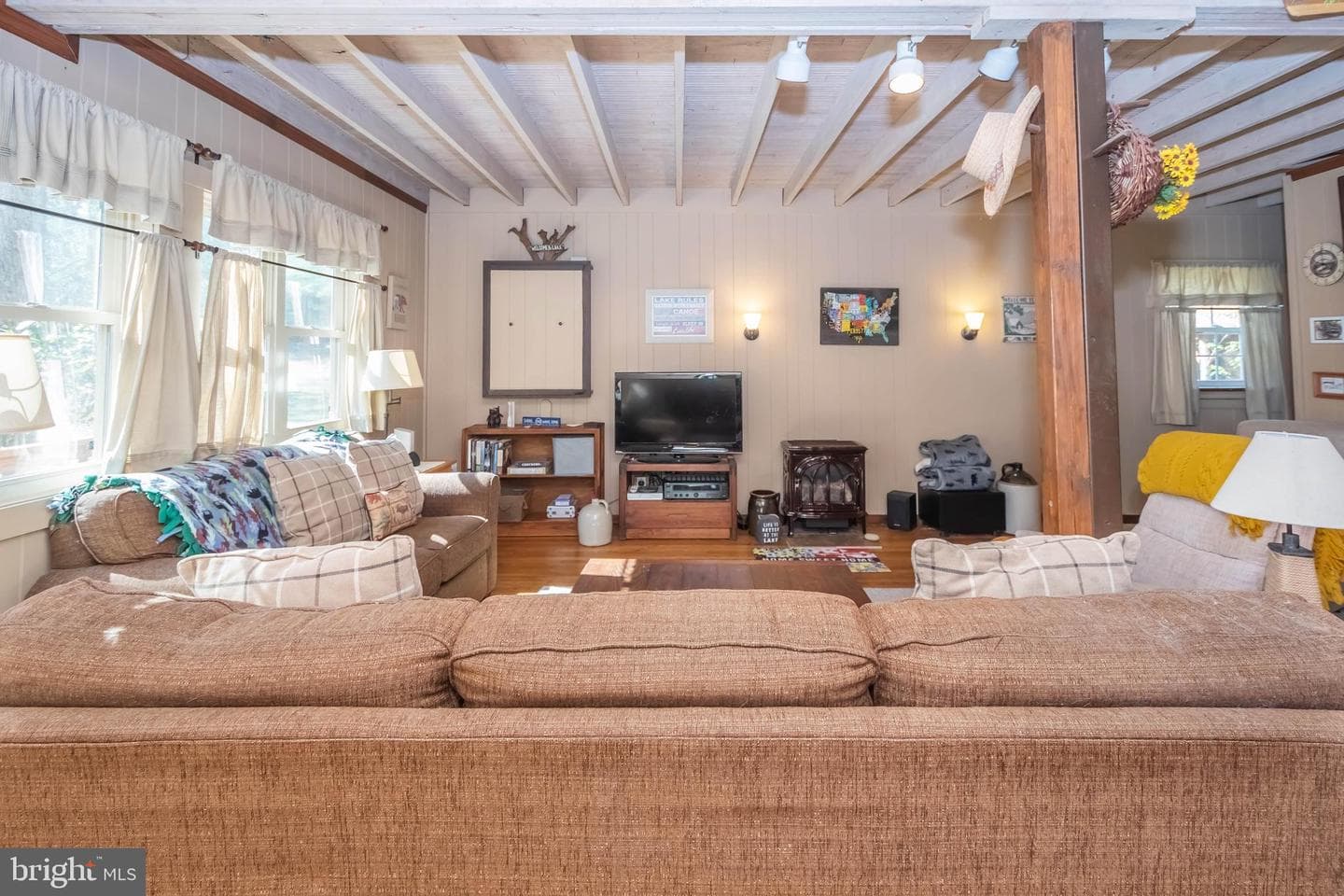 245 Oak Way Road photo 3
