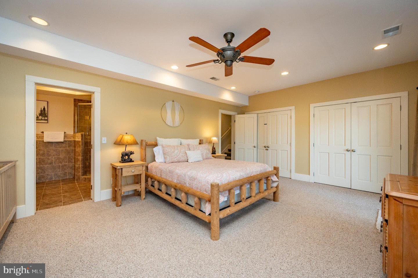 2411 Lake Shore Drive photo 29