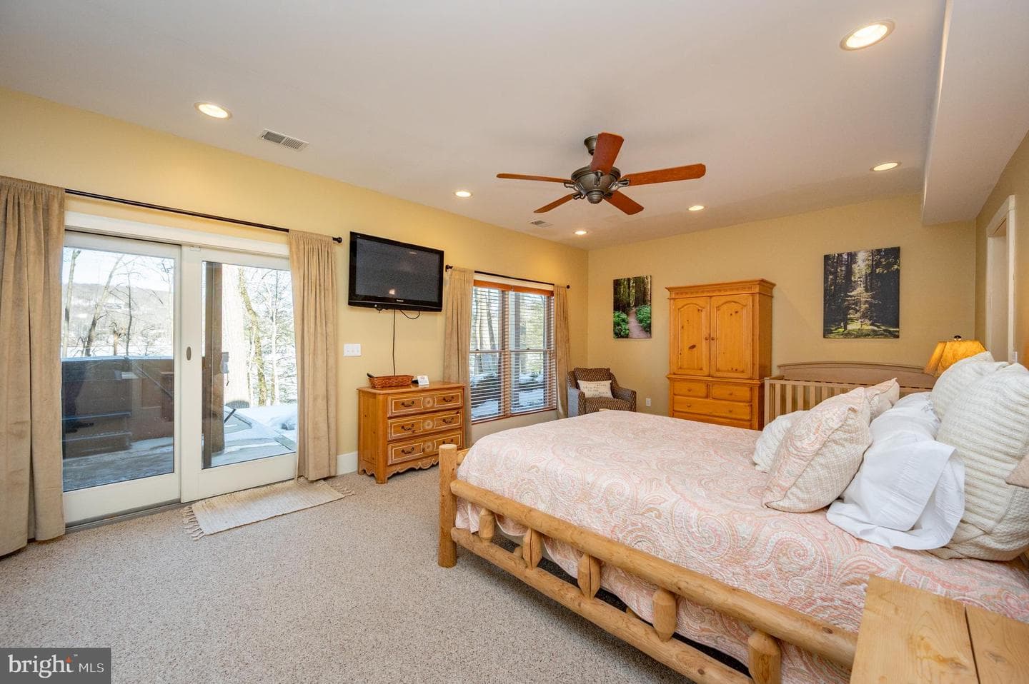 2411 Lake Shore Drive photo 31