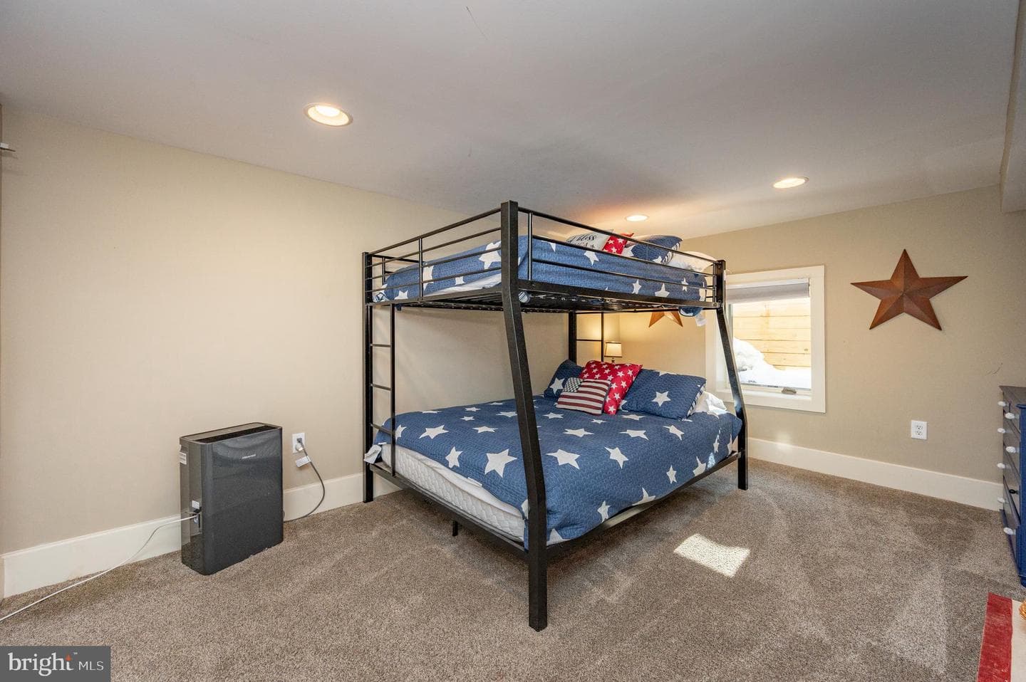 2411 Lake Shore Drive photo 35