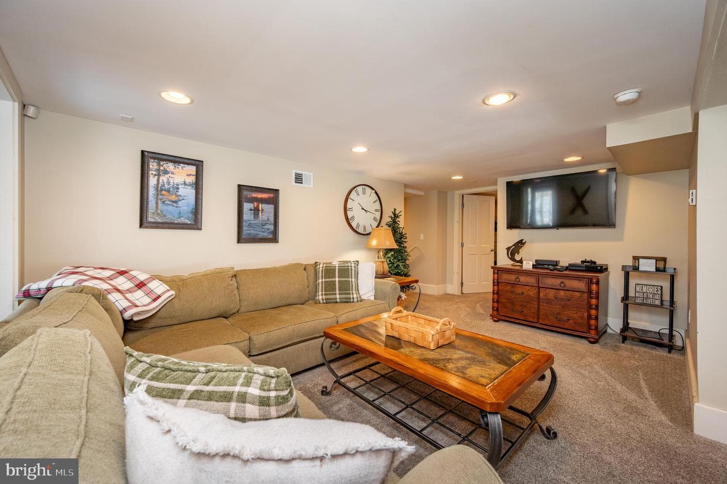 2411 Lake Shore Drive photo 47