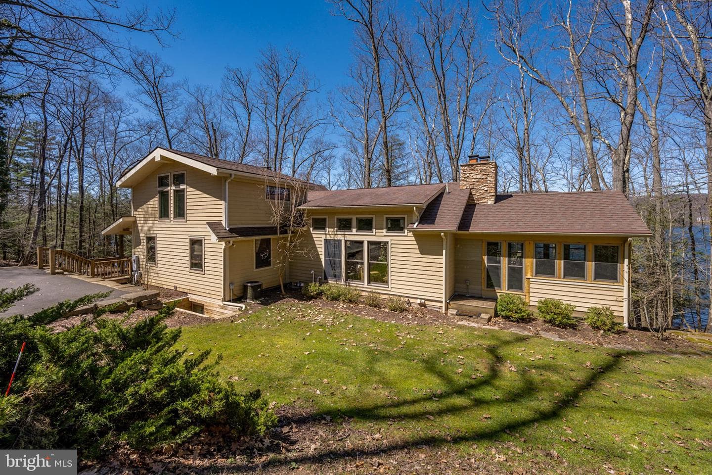 2411 Lake Shore Drive photo 57