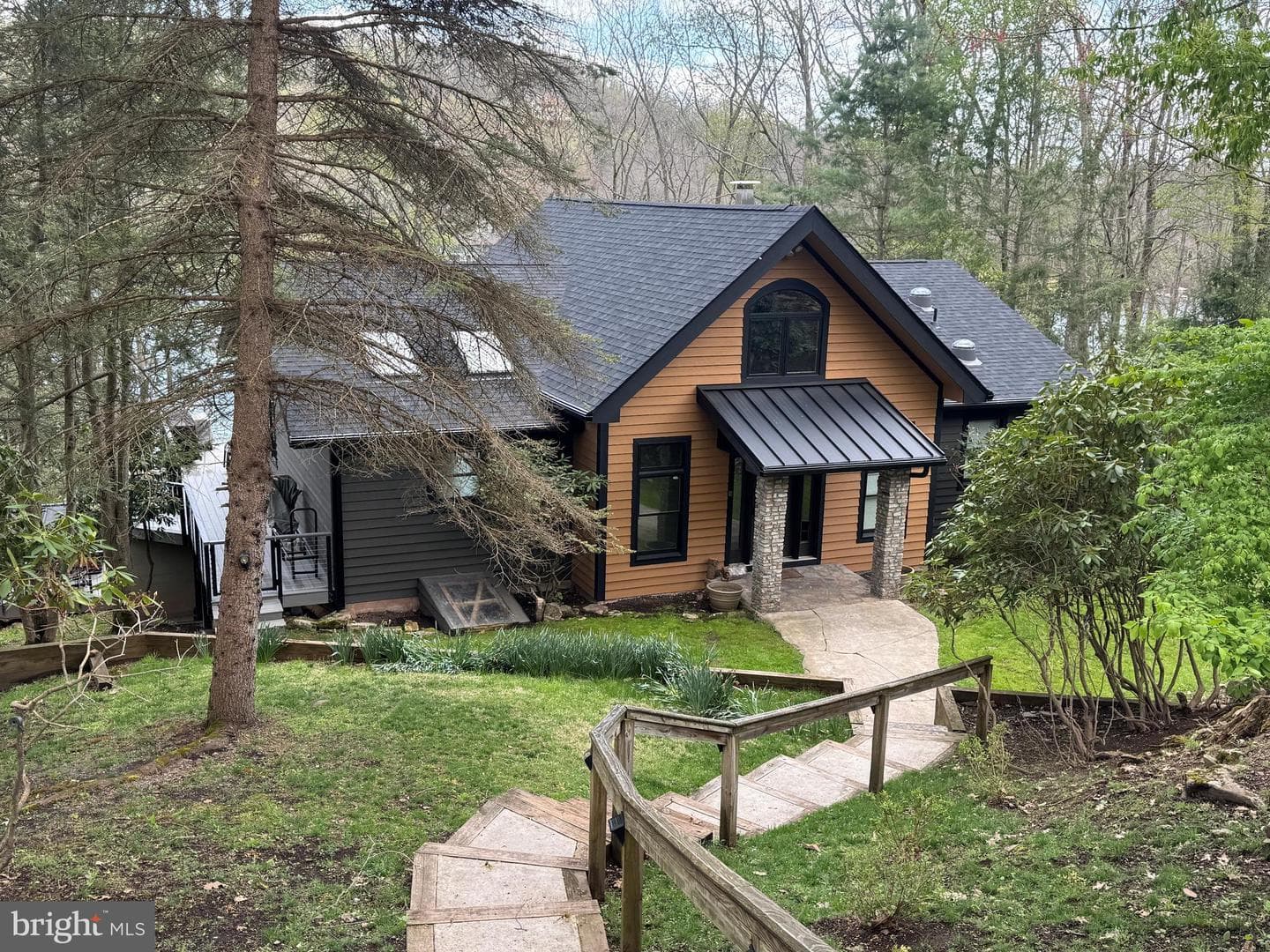 2119 Marsh Hill Road, Mc Henry
