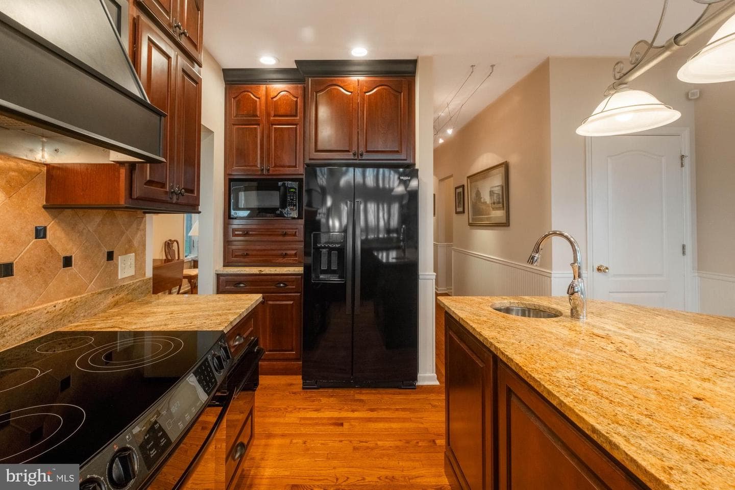 790 Sunset Ridge Drive photo 14