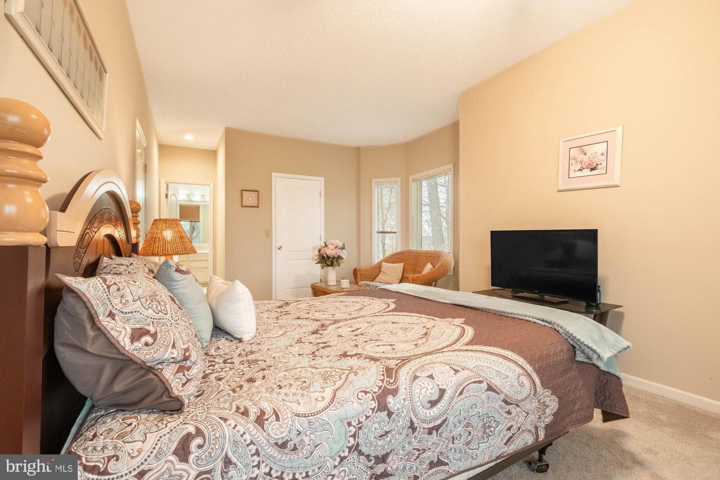 790 Sunset Ridge Drive photo 34