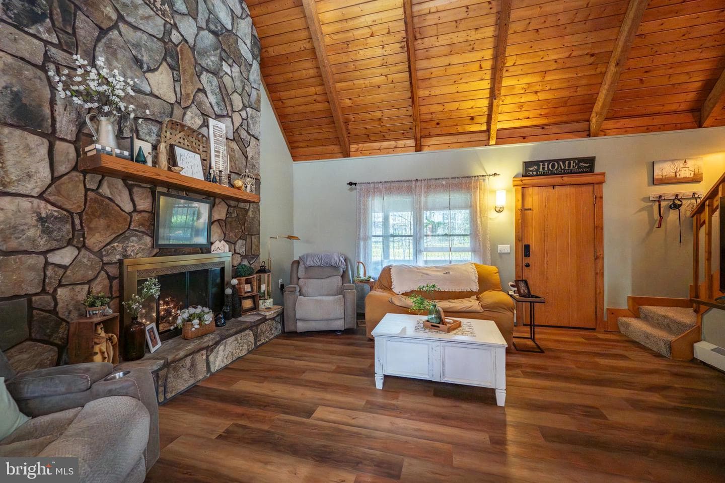 1204 Alexander Lane photo 5
