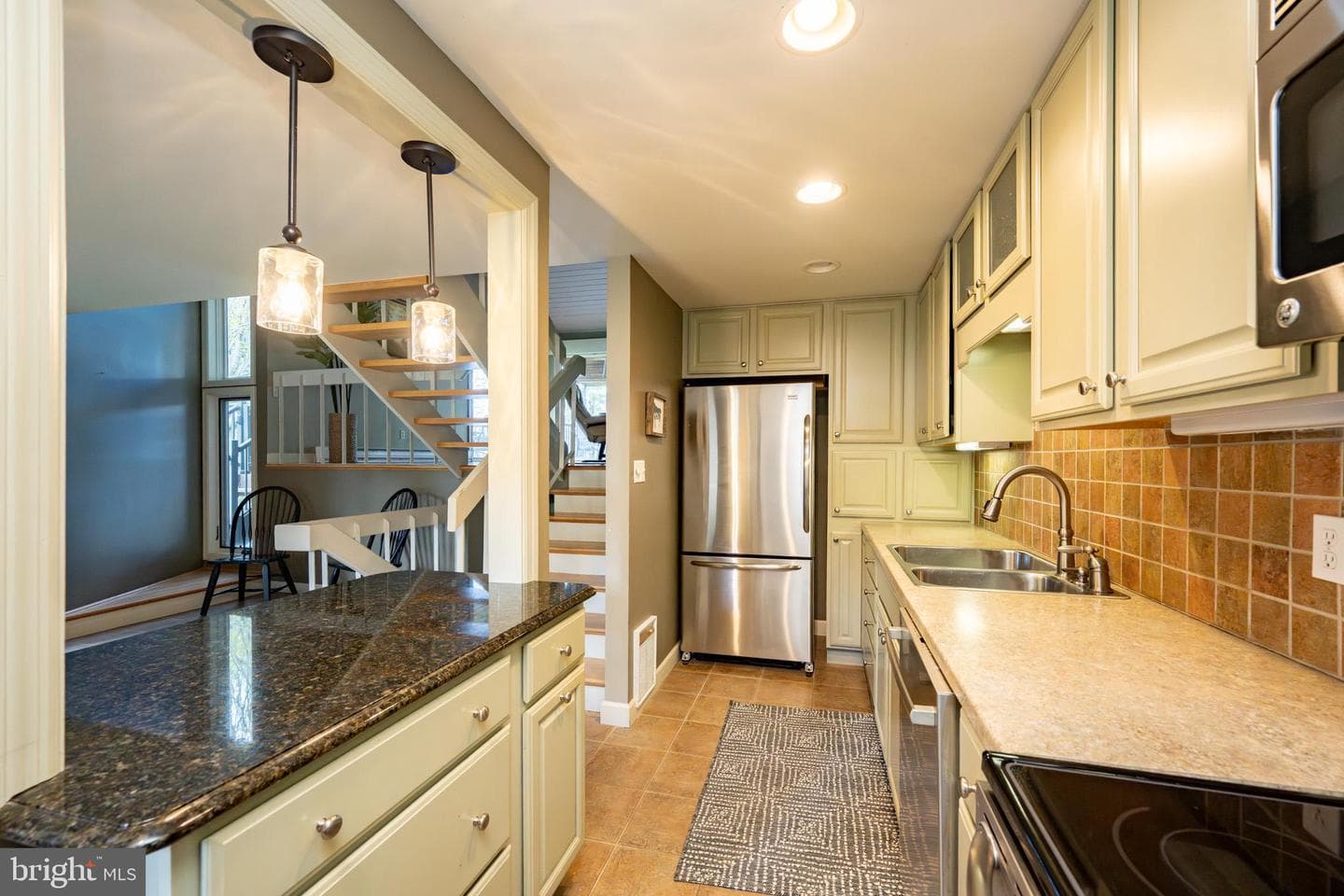 34 Hooppole Court #b-1 photo 5
