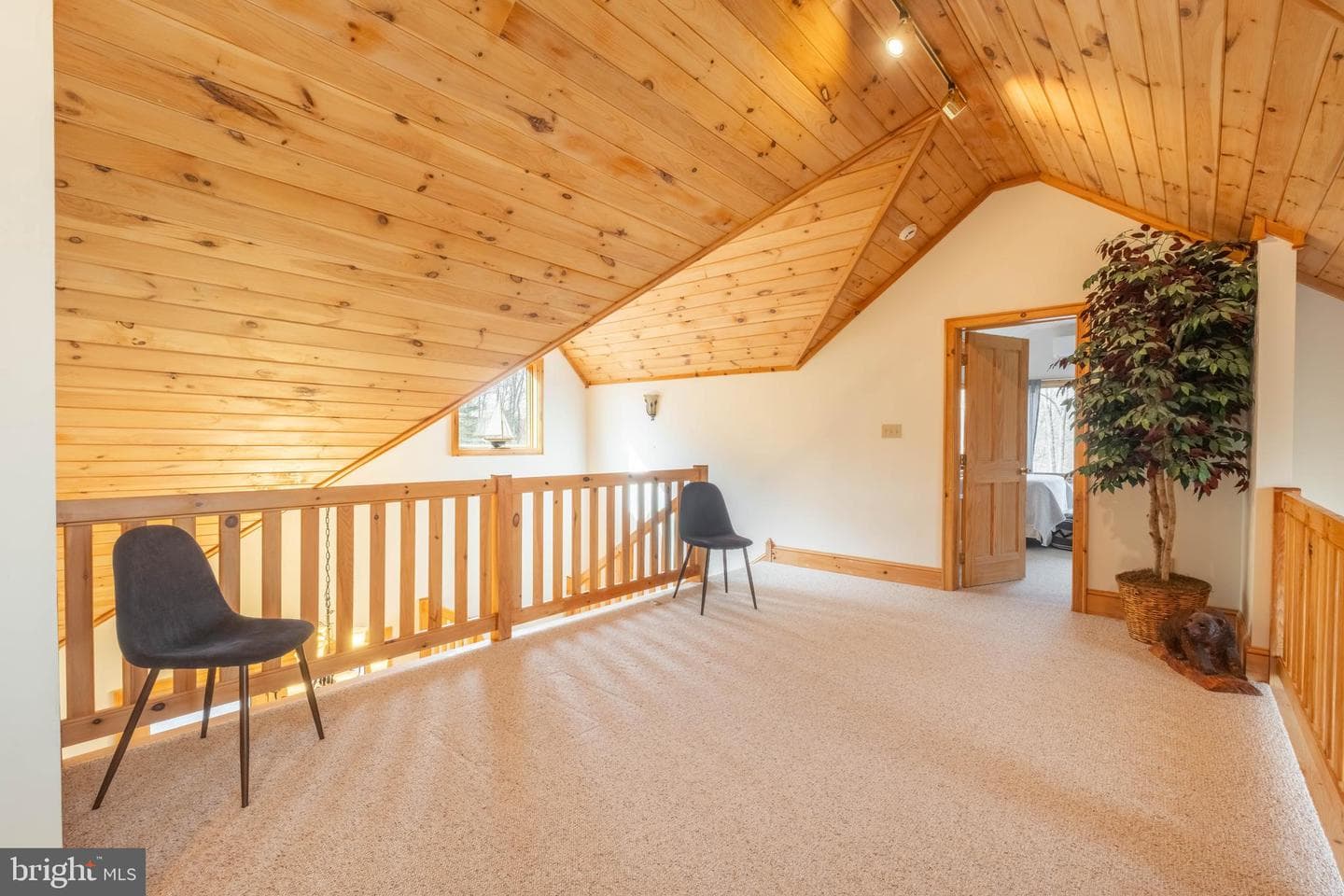 128 Bridgeview Lane photo 25
