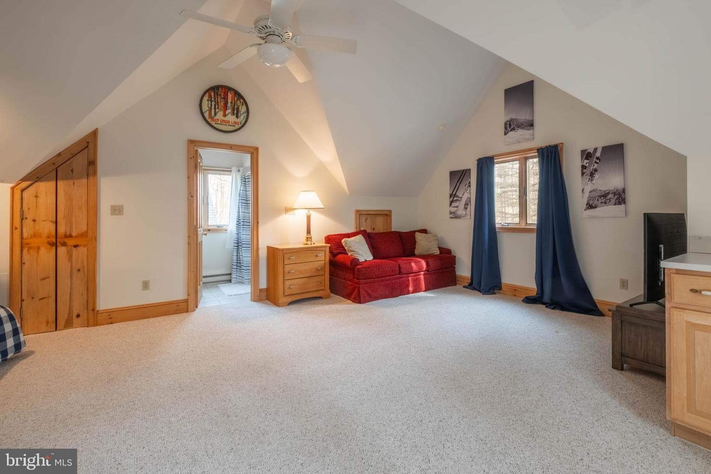 128 Bridgeview Lane photo 42
