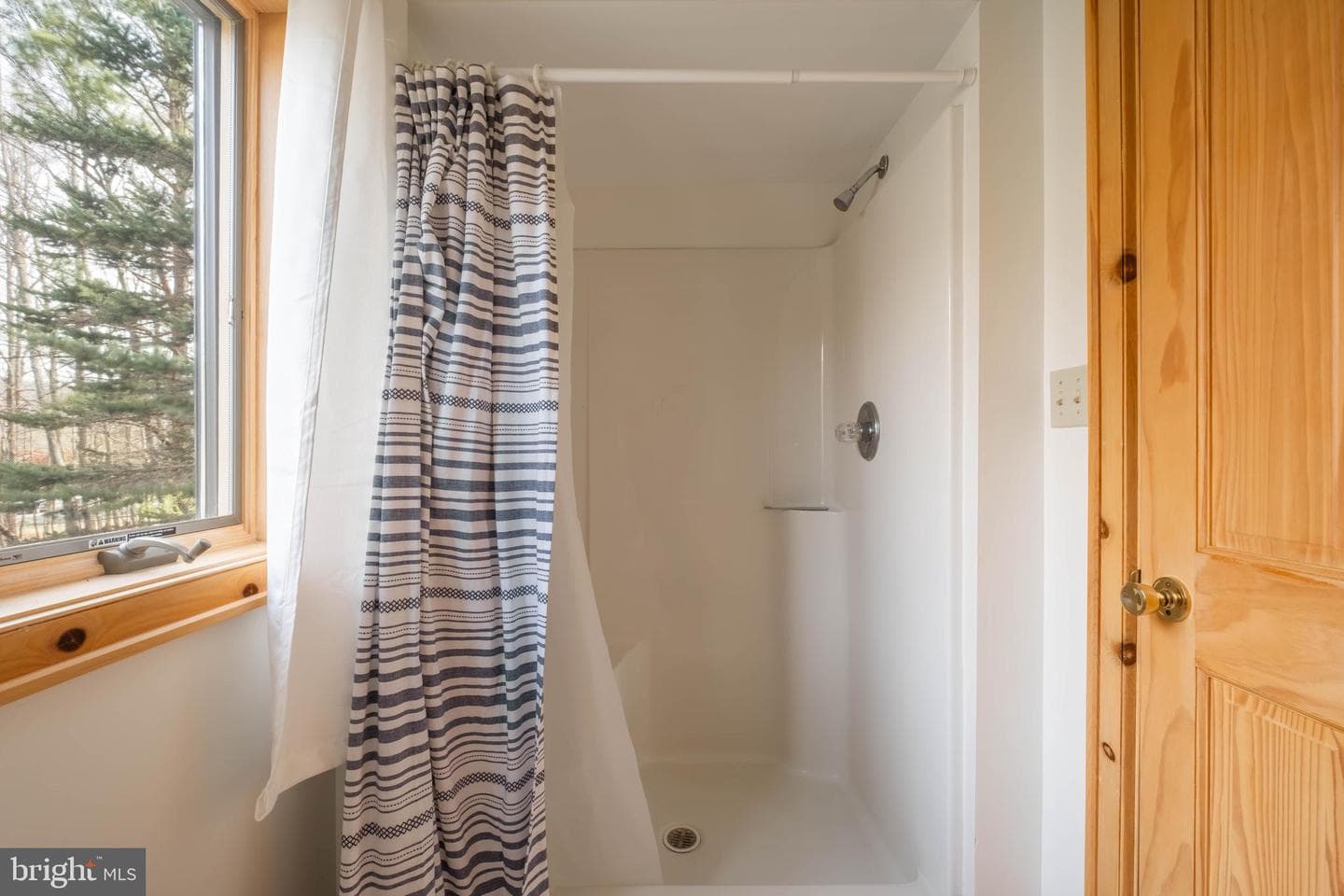 128 Bridgeview Lane photo 46