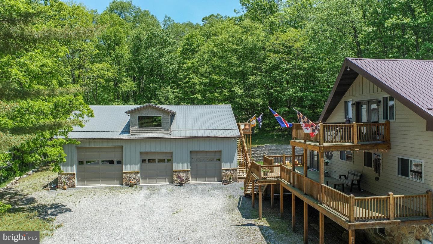 2250 Hoyes Run Road photo 11