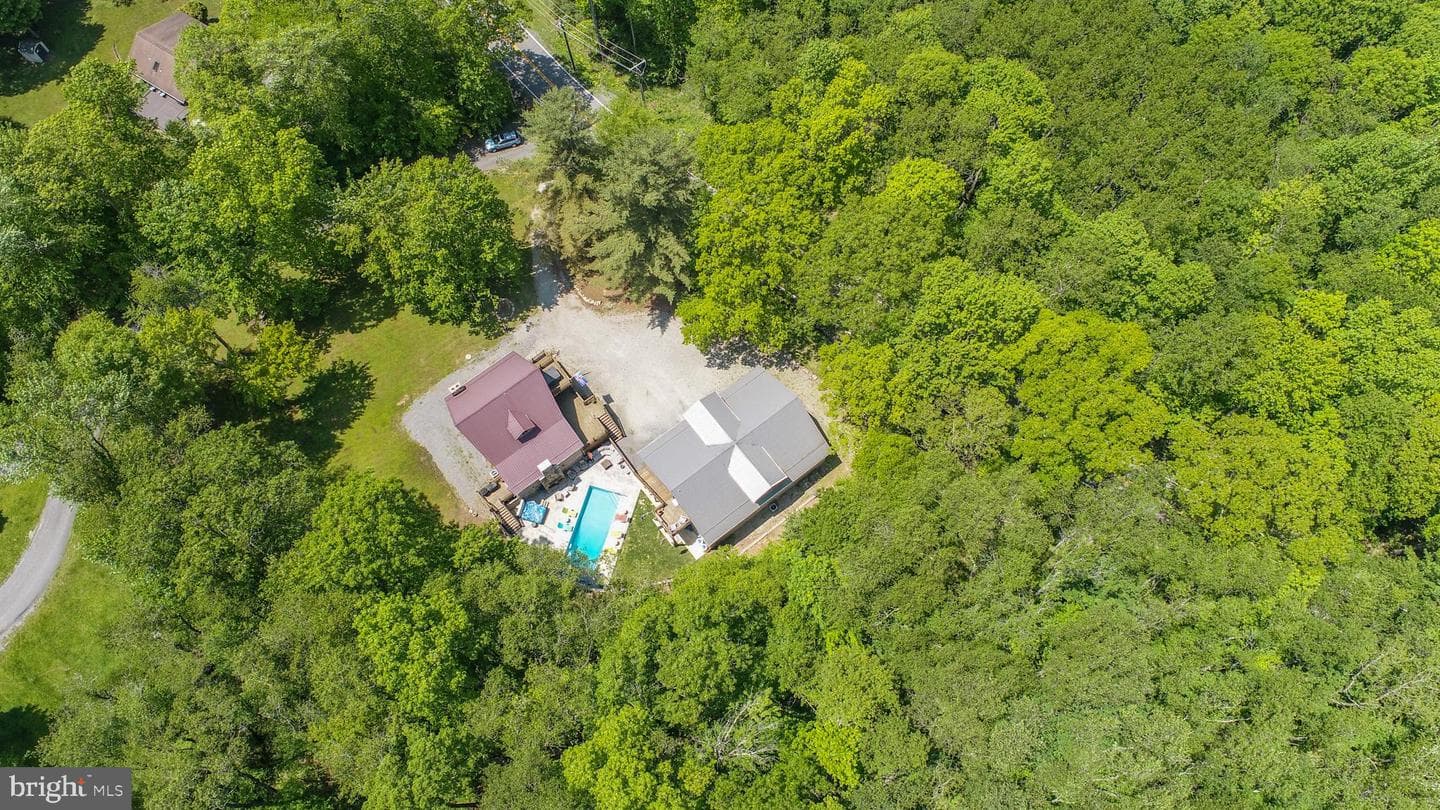 2250 Hoyes Run Road photo 14