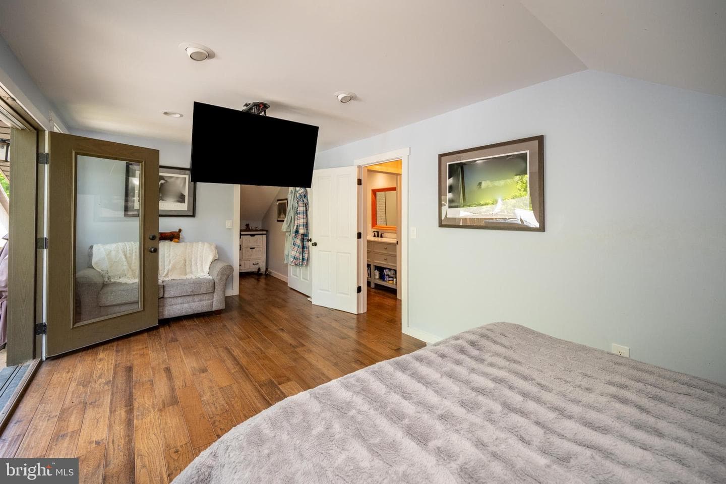 2250 Hoyes Run Road photo 44