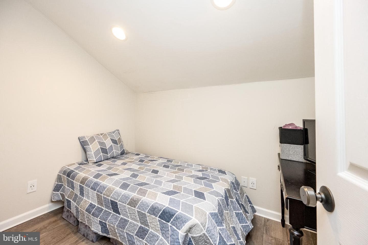 2250 Hoyes Run Road photo 84