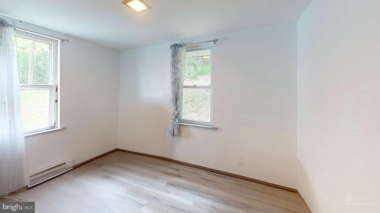 239 Hampshire Street photo 23