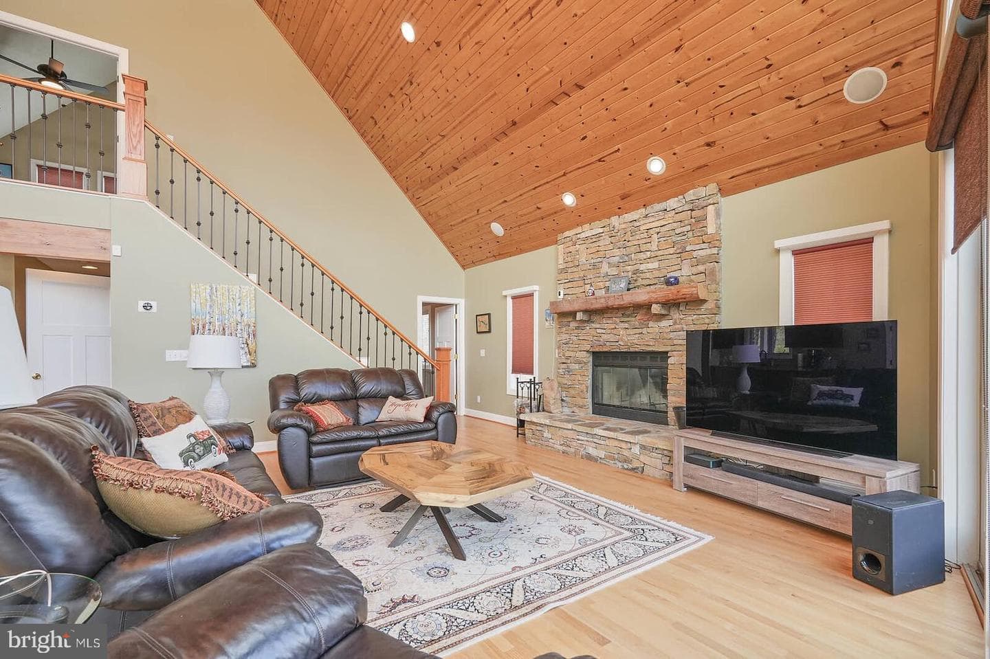 1295 Mountainview Drive photo 9