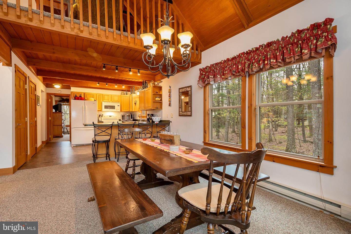 392 Deer Run Lane photo 7