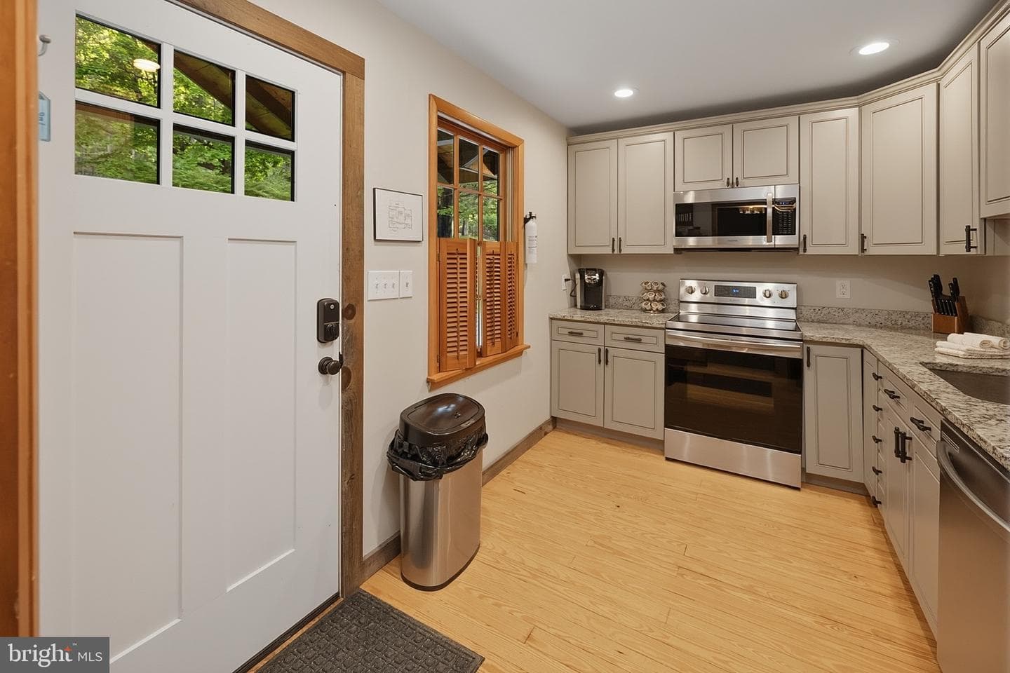 1475 Marsh Hill Road photo 11