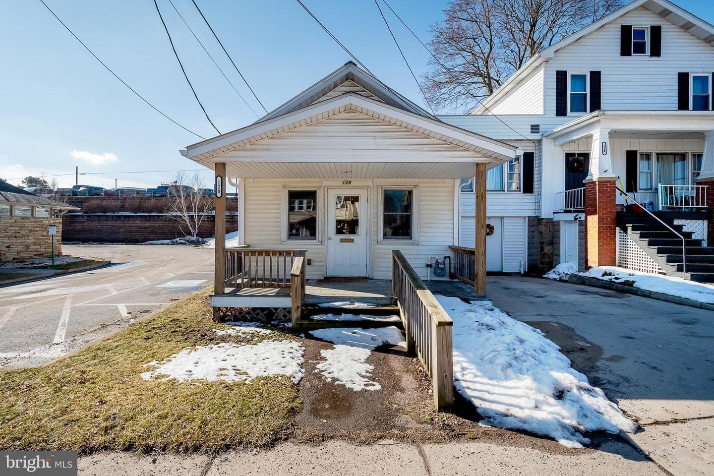 128 Main Street photo 3