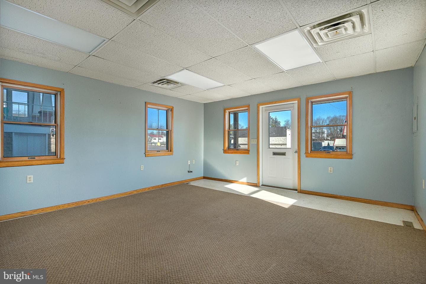 128 Main Street photo 5