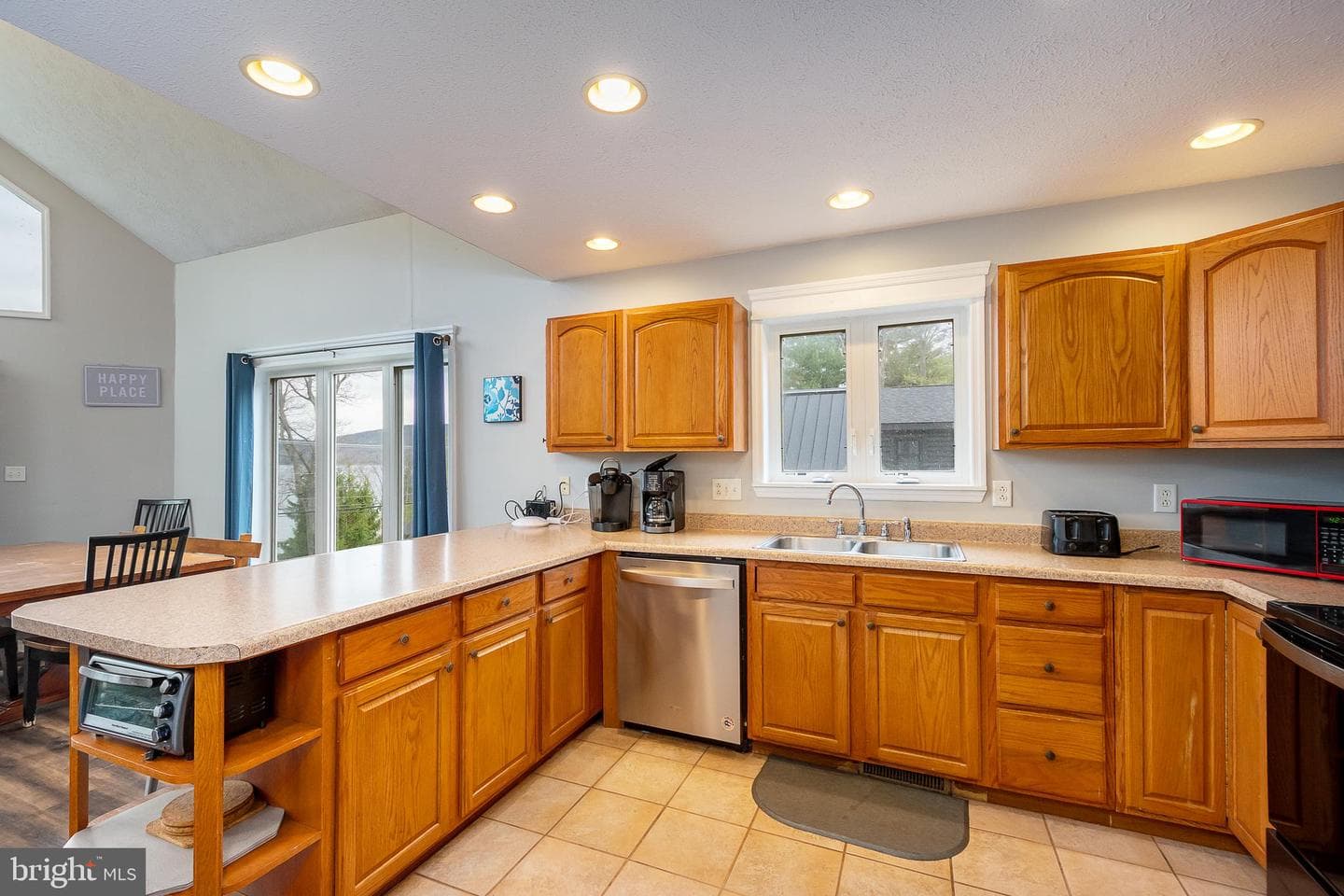 638 Glendale Road photo 14