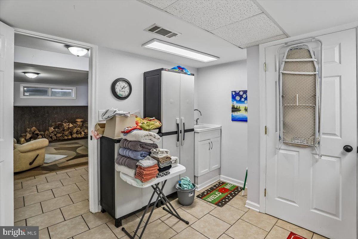 321 N 3rd Street photo 36