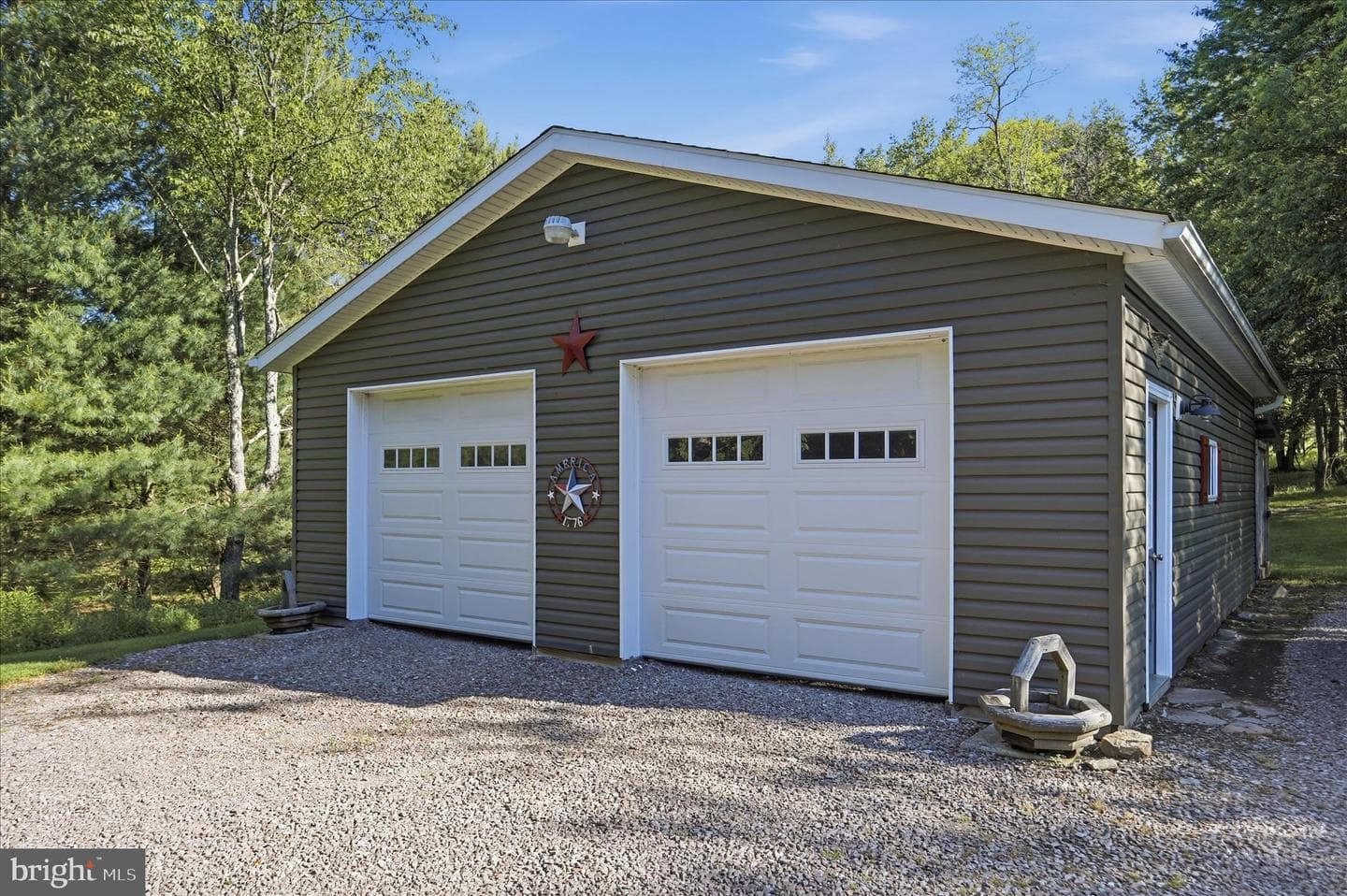 139 Lakeview Drive photo 8