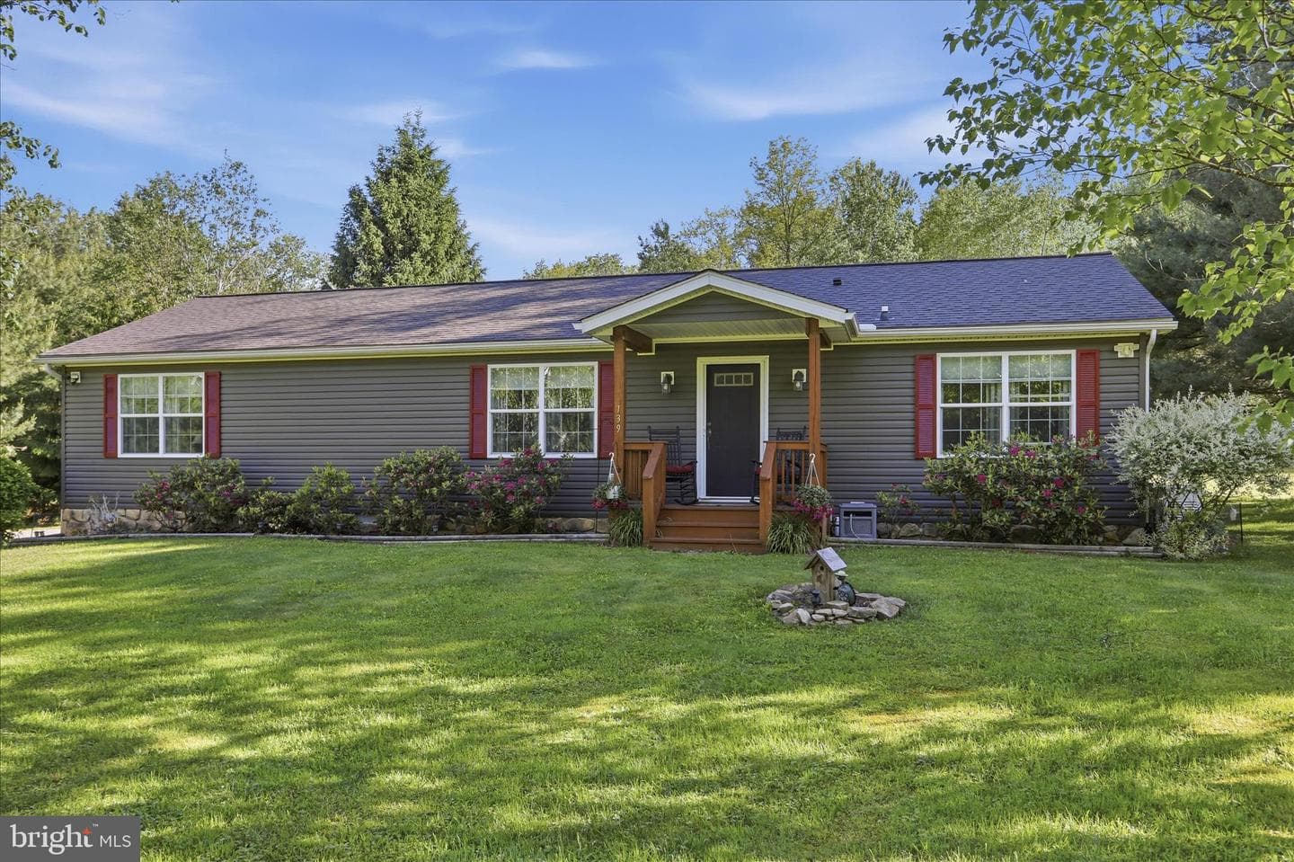 139 Lakeview Drive photo 9