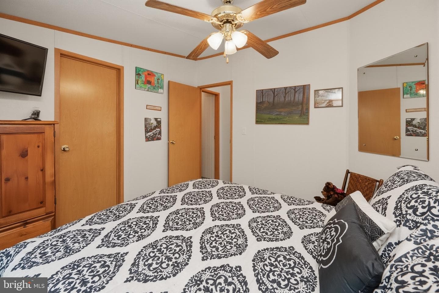 2461 Old Morgantown Road E photo 27