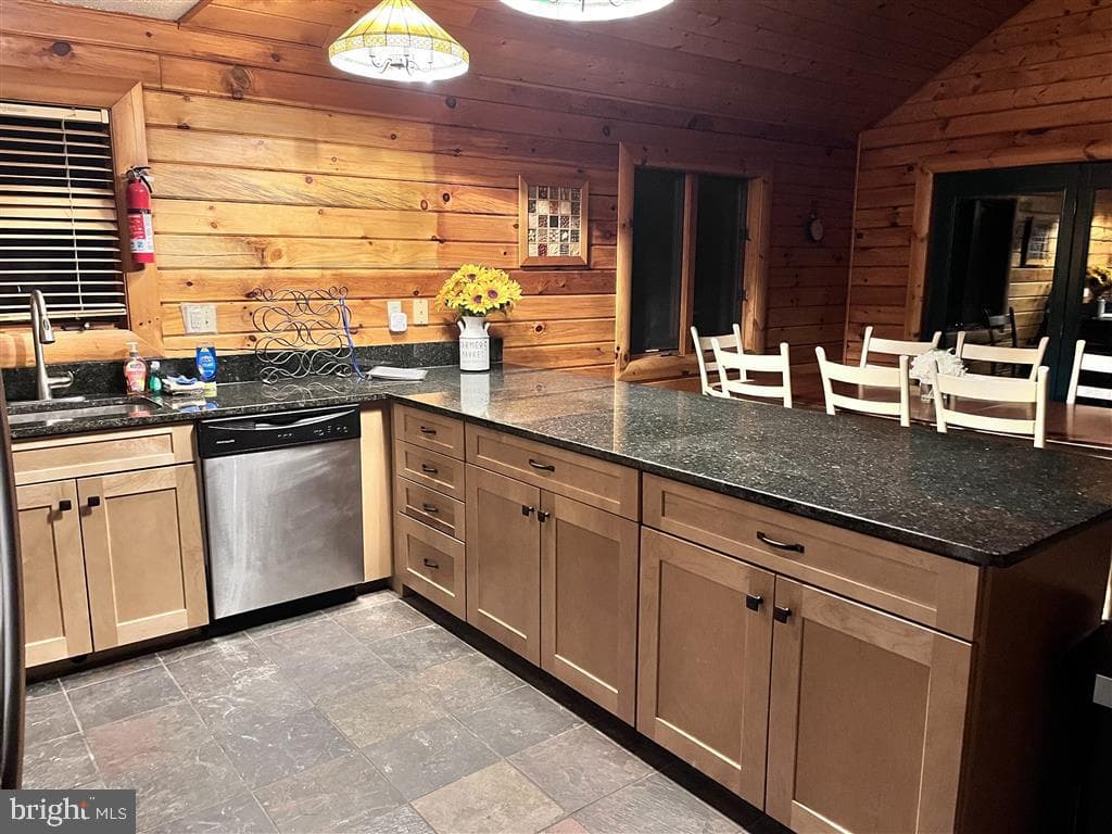 127 Paradise Heights photo 23