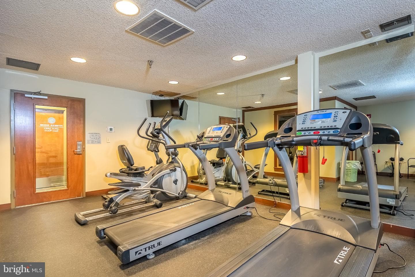 565 Glendale Road #303b photo 27