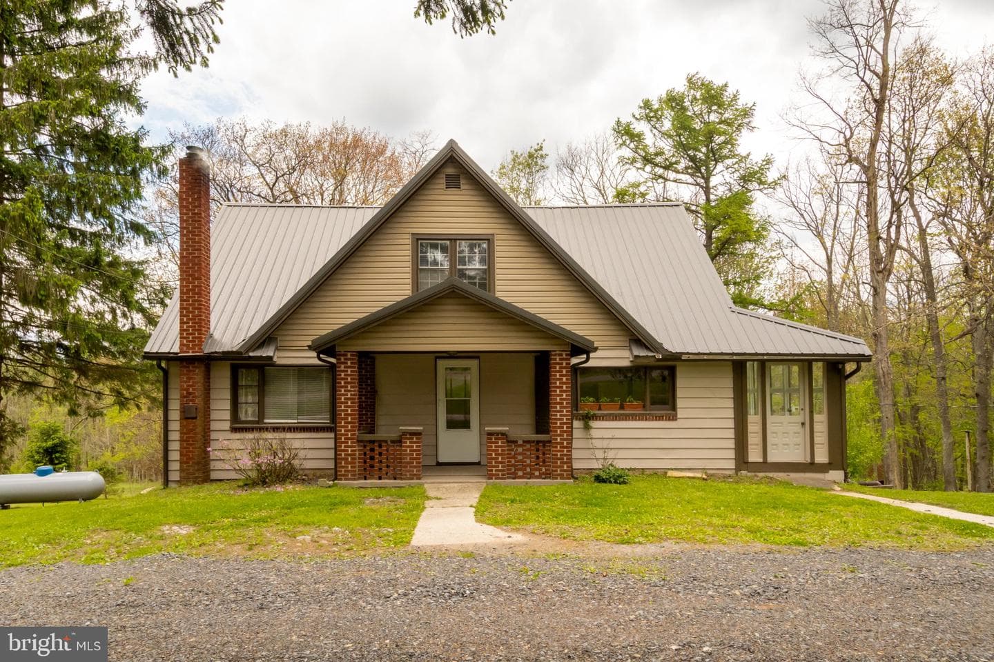 17921 Garrett Highway, Oakland