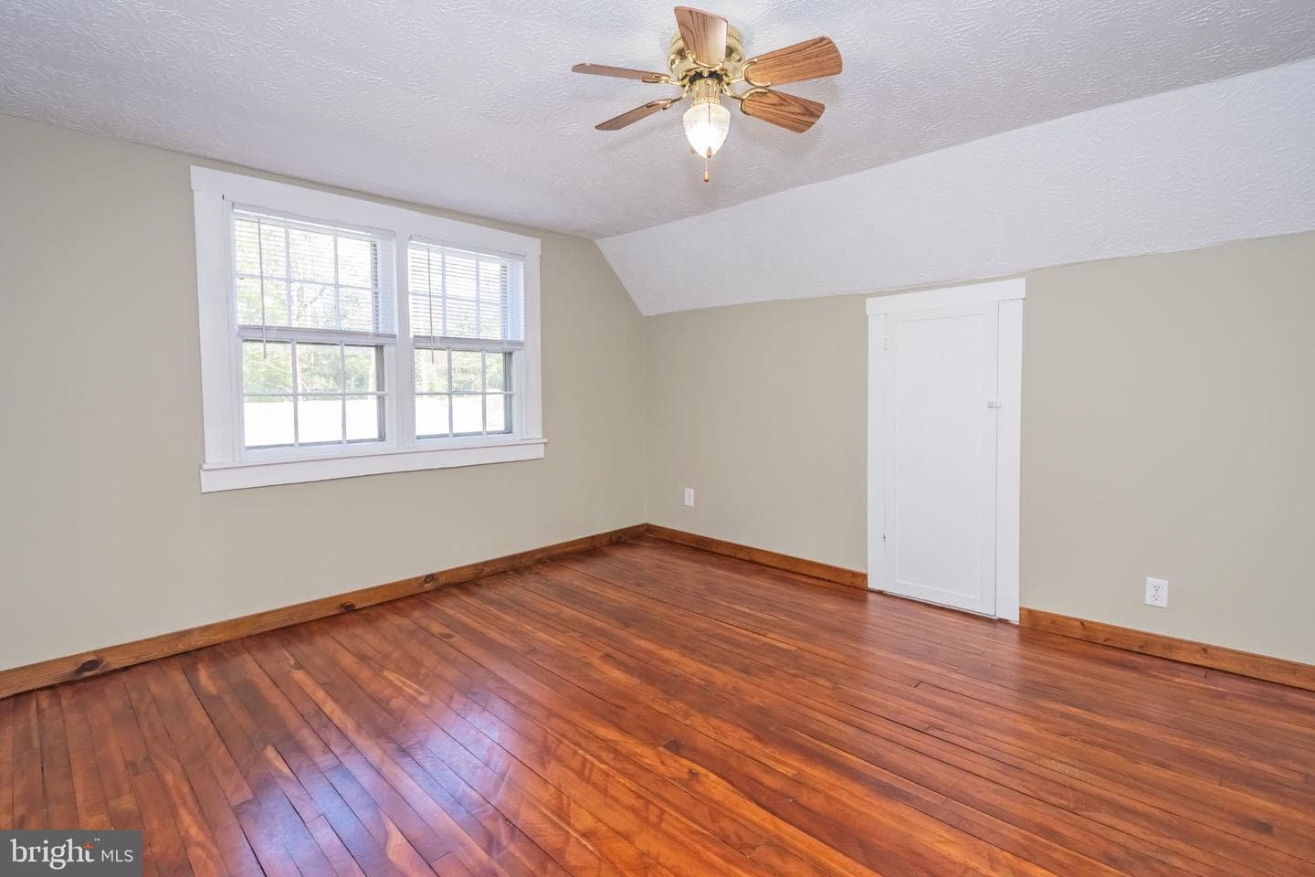 17921 Garrett Highway photo 33