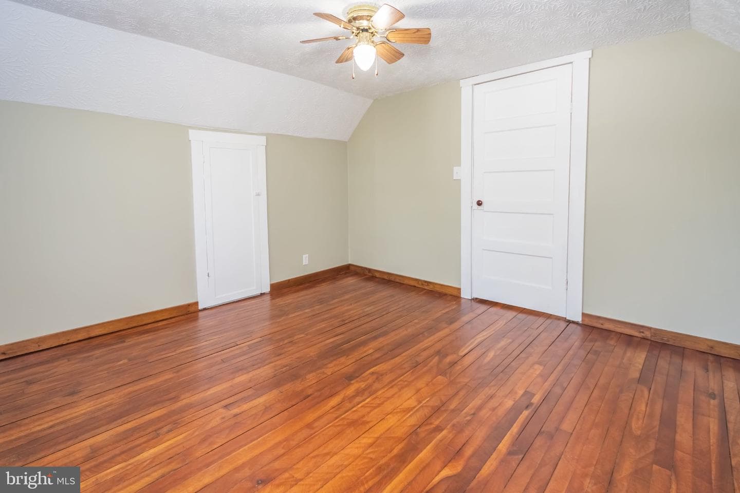 17921 Garrett Highway photo 35