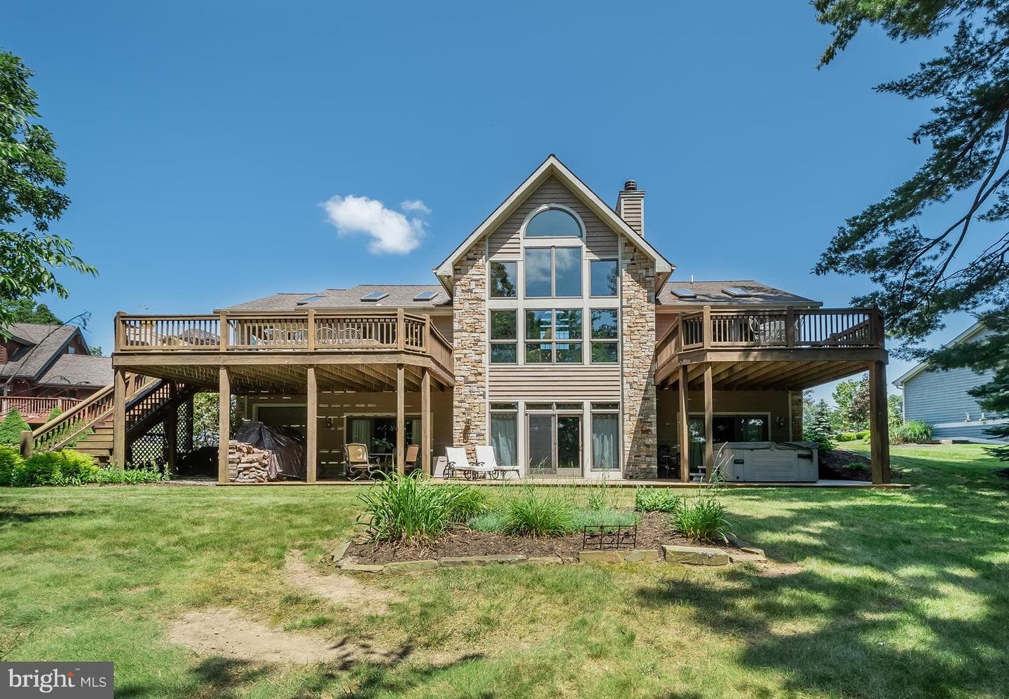 316 Moonrise Drive photo 6