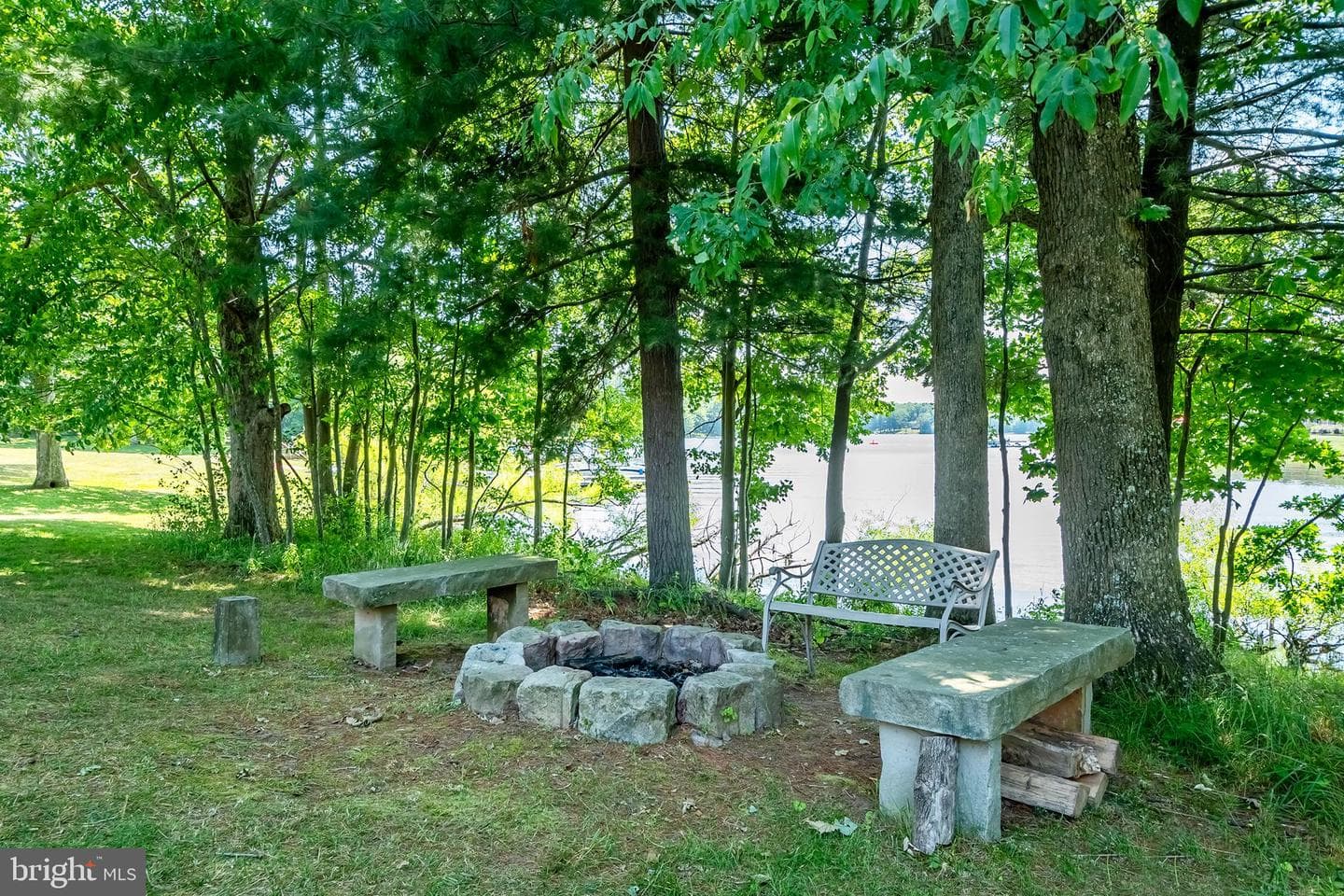 316 Moonrise Drive photo 8