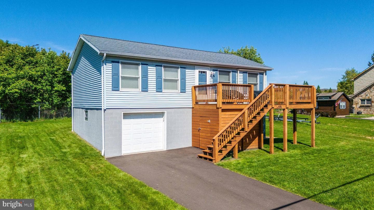 486 Marsh Hill Road, Mc Henry