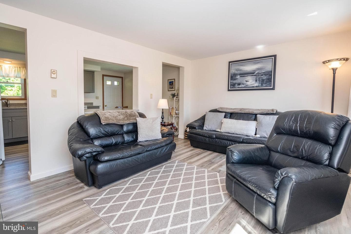 486 Marsh Hill Road photo 9
