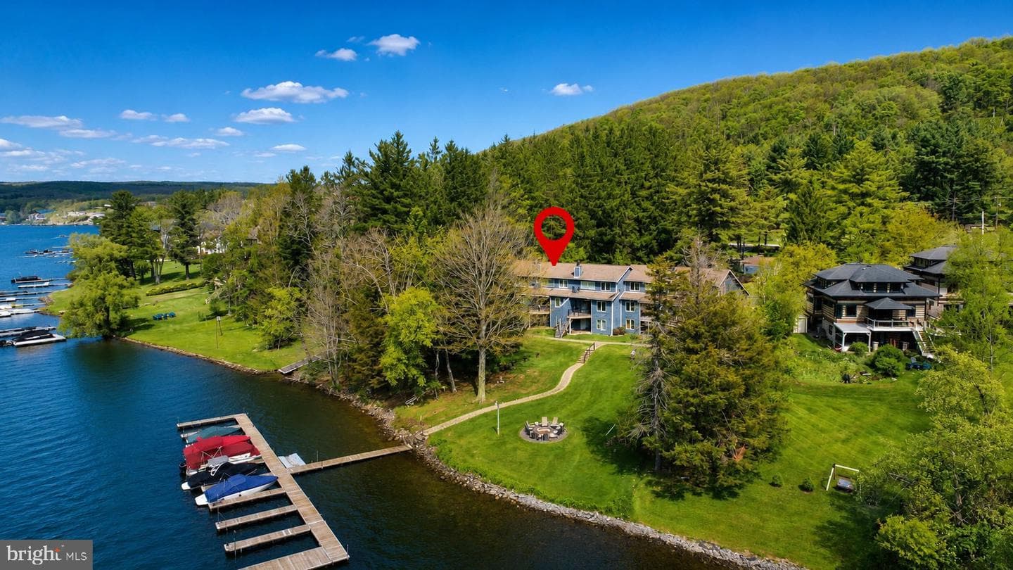 1163 Deep Creek Drive #8, Mc Henry