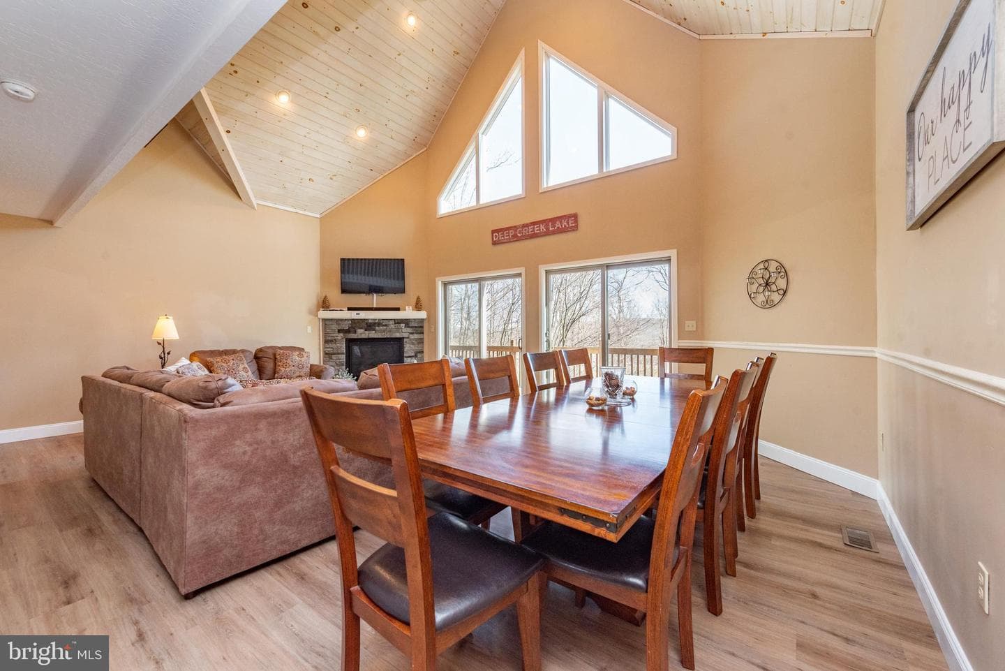 2828 Glendale Road photo 14