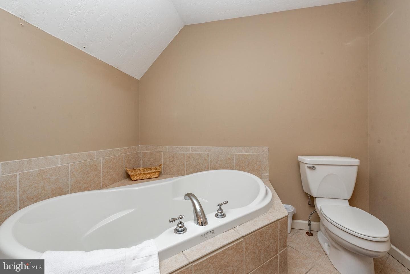 2828 Glendale Road photo 19