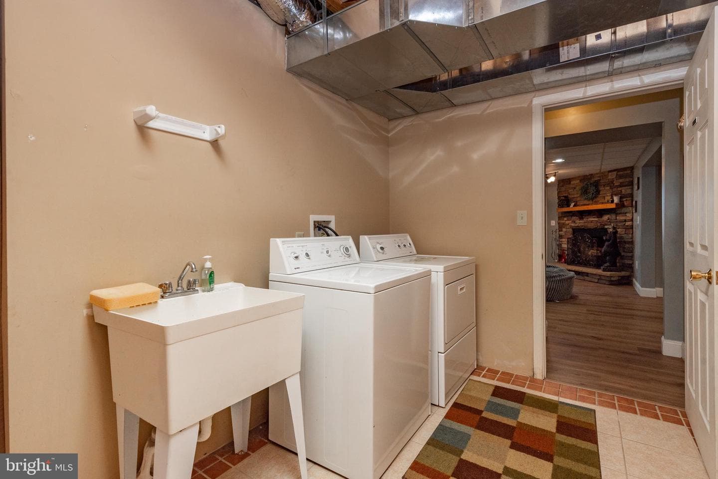 2828 Glendale Road photo 47