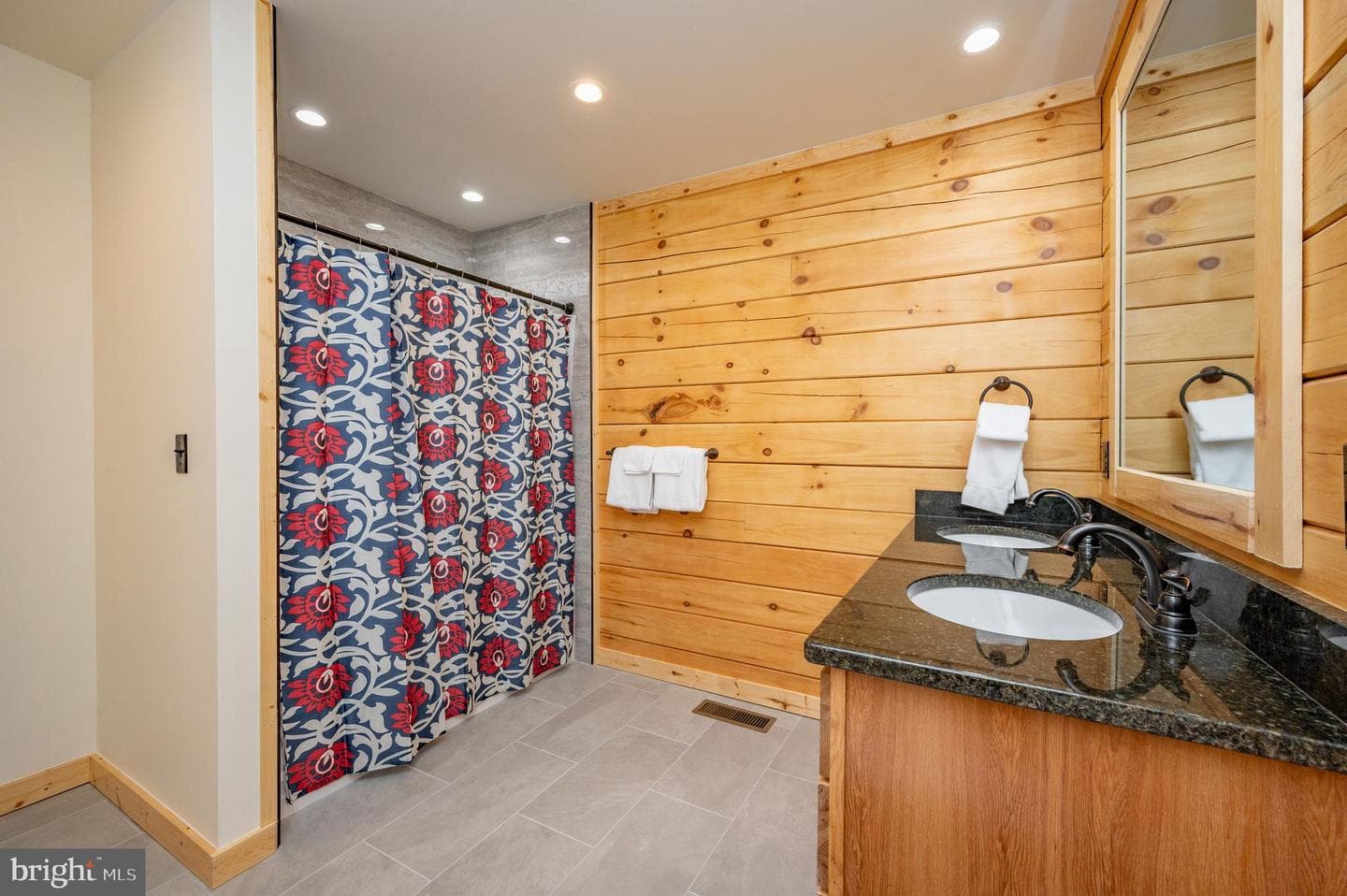 985 N Camp Road photo 25