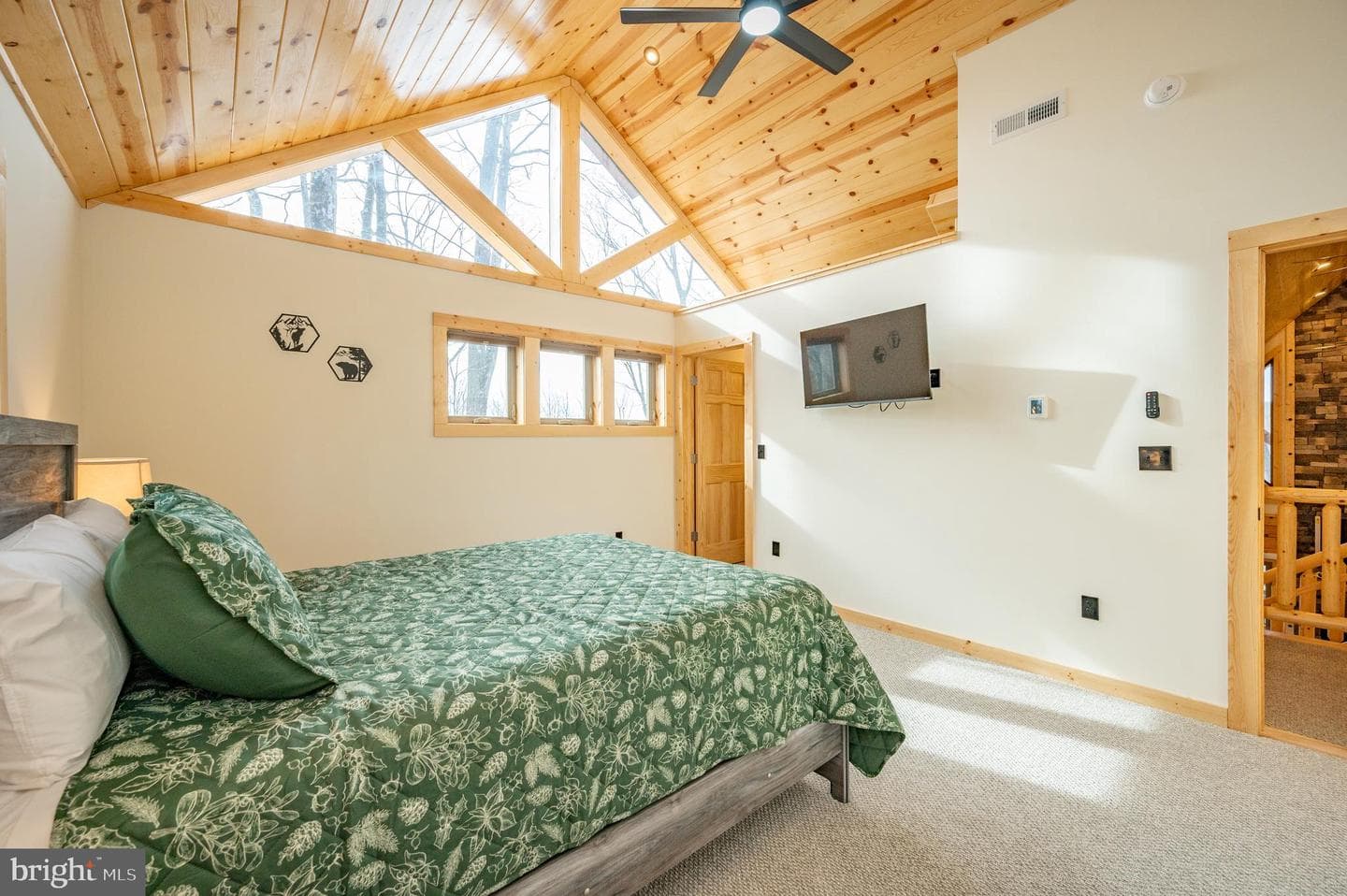 985 N Camp Road photo 32