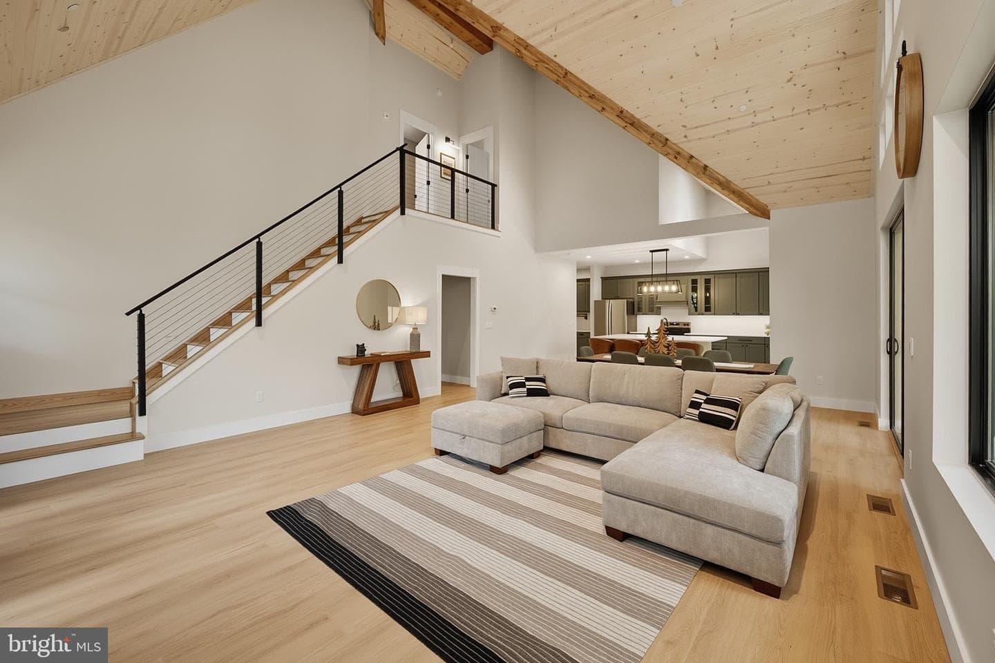 248 Tarn Drive photo 12