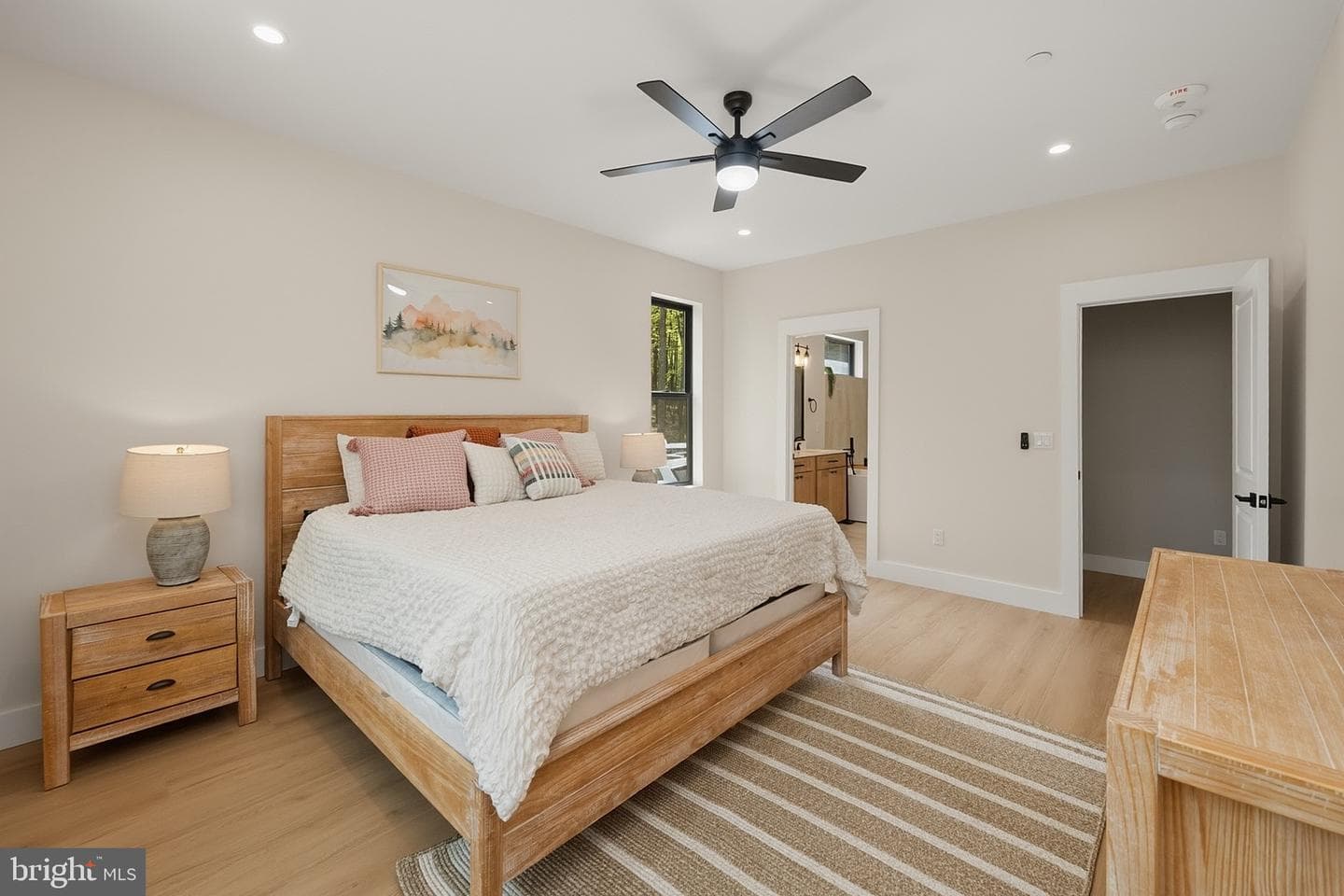 248 Tarn Drive photo 24