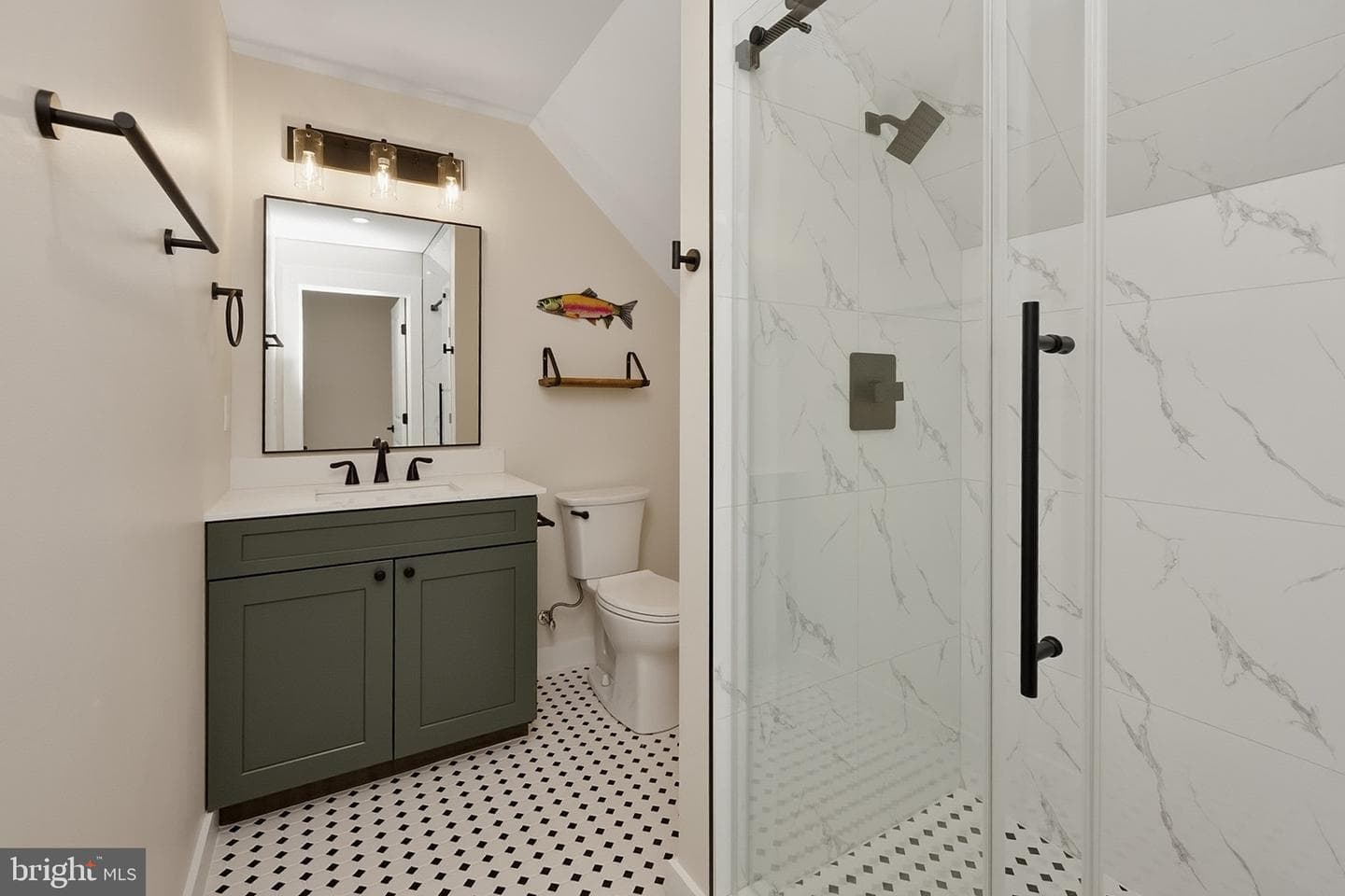 248 Tarn Drive photo 44