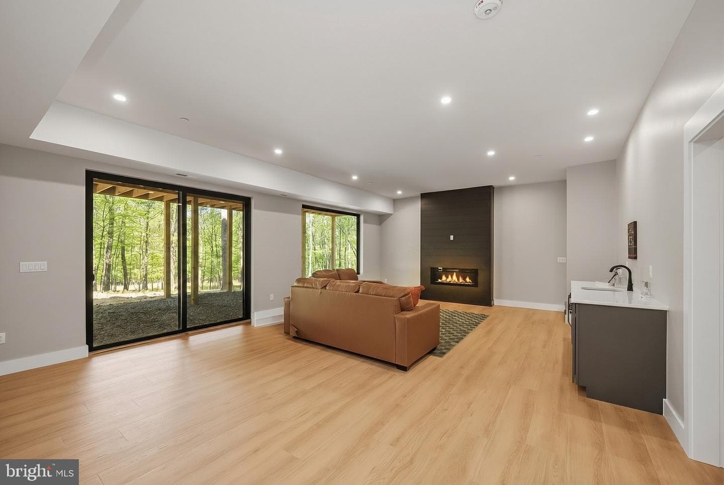 248 Tarn Drive photo 48